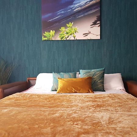 A Space That Feels Like Home With Private Parking Malaga Luaran gambar